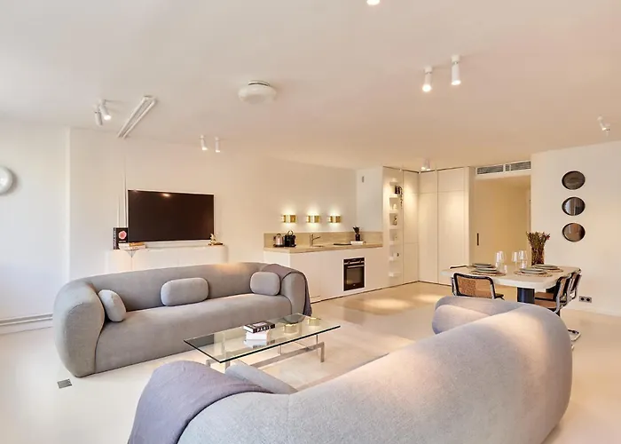 Sublim Montaigne-eiffel Tower Apartman *