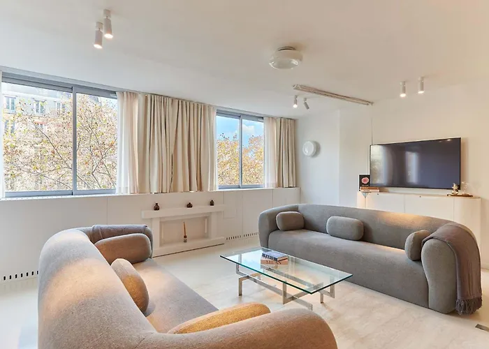 Sublim Montaigne-eiffel Tower Apartman