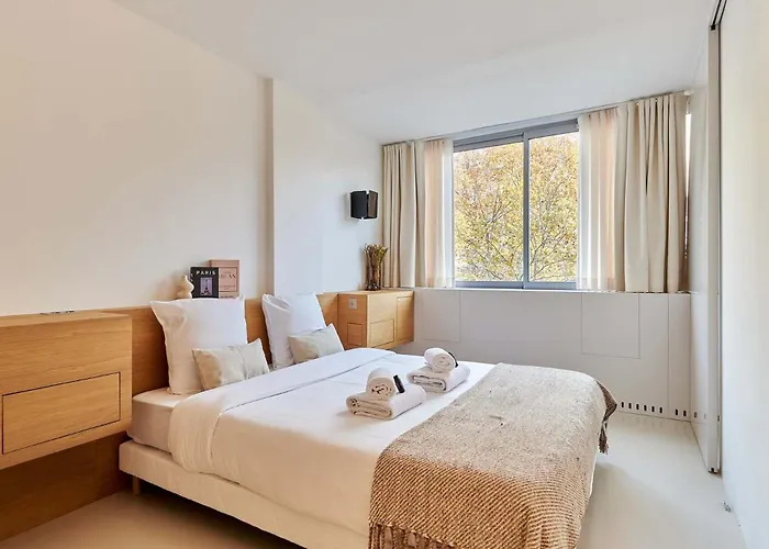 Sublim Montaigne-eiffel Tower Paris