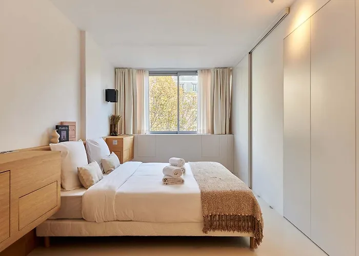 Sublim Montaigne-eiffel Tower Παρίσι