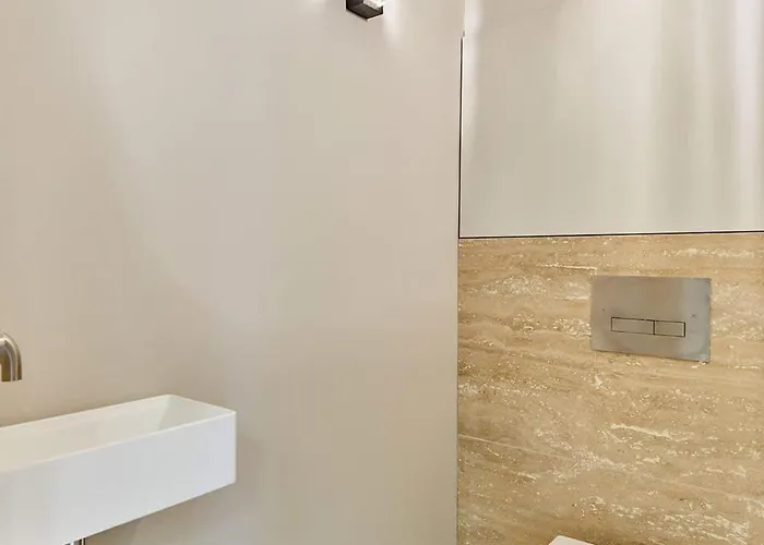Appartement Sublim Montaigne-eiffel Tower *
